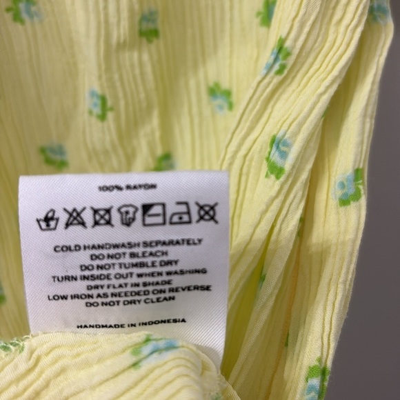 Faithfull the Brand Lemon Floral Smocked Dress - medium - 3/4 sleeve - Picture 5 of 8